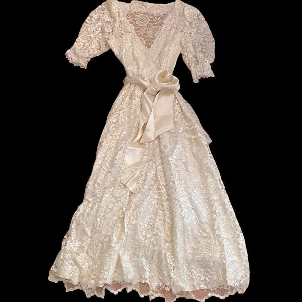 1970’s Lace & Silk Wedding Prom Dress  Size 7/8 - Picture 4 of 13